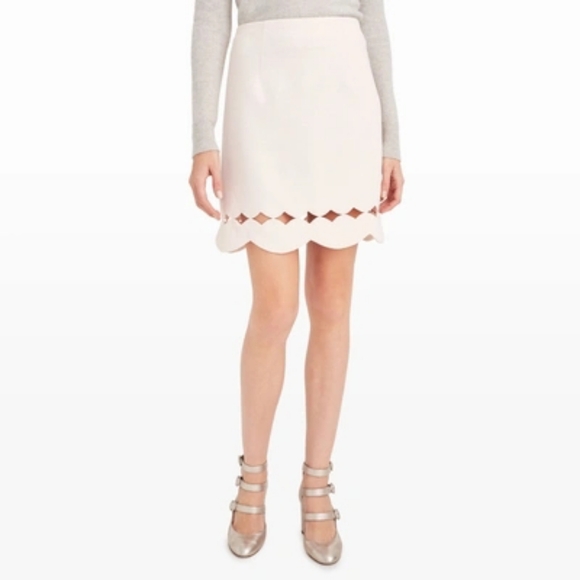 Club Monaco Dresses & Skirts - Club Monaco Atrina Scalloped Skirt